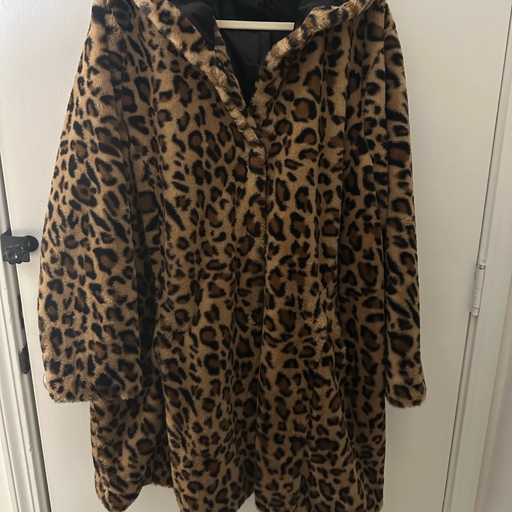 Torrid Size 3 Leopard Faux Fur Coat with Hood